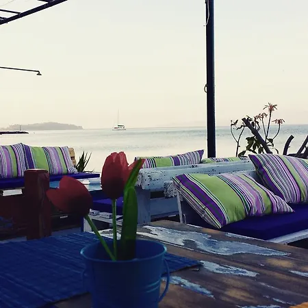 The Banana 2* Benitses (Corfu)