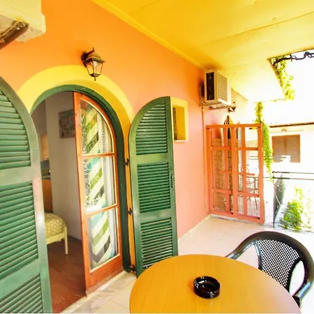Aparthotel The Banana Benitses (Corfu)