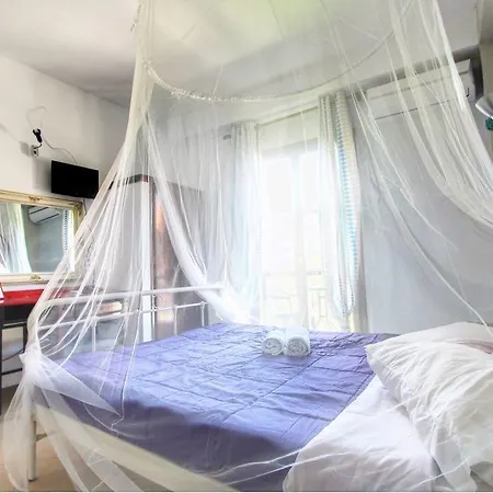 Aparthotel The Banana Benitses (Corfu)