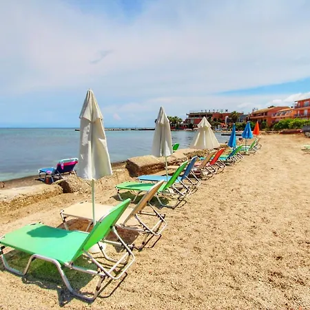 The Banana Aparthotel Benitses (Corfu)